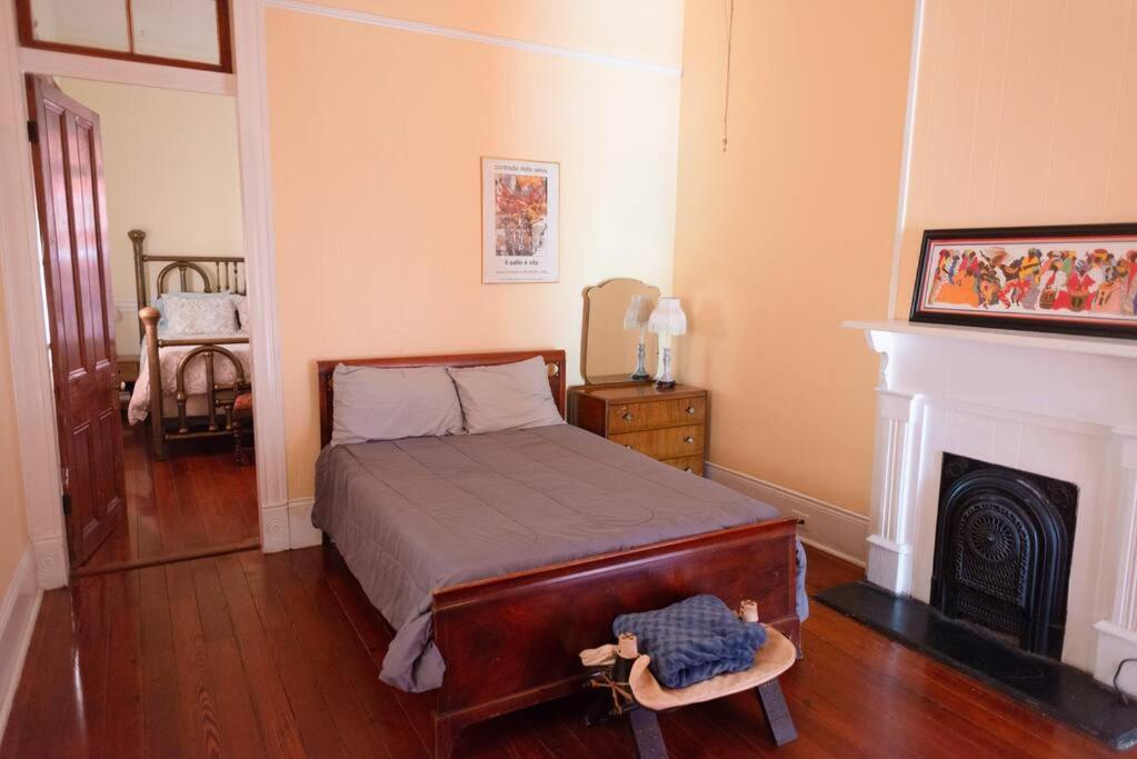 Apartment On Trolley Line Tulane Loyola Area