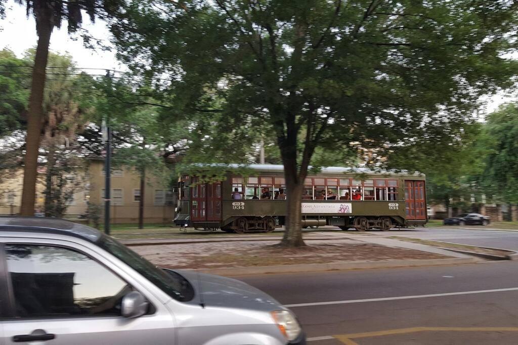 Apartment On Trolley Line Tulane Loyola Area *