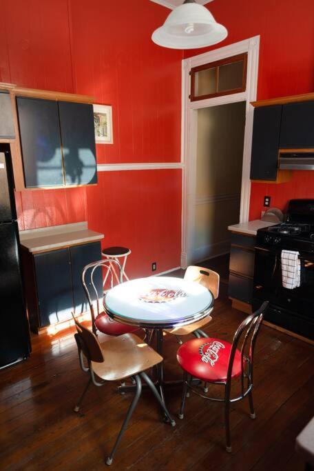 Apartment On Trolley Line Tulane Loyola Area *